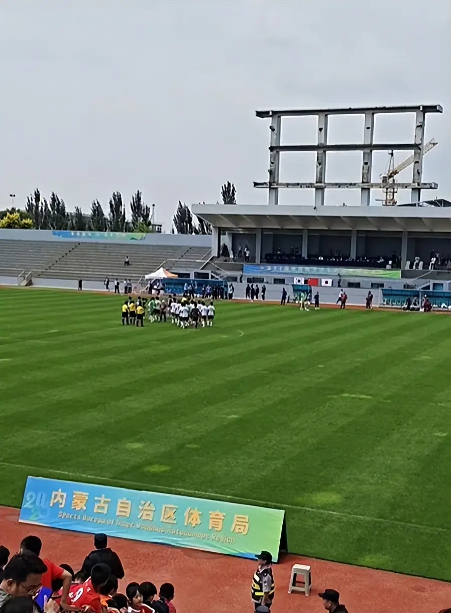 些球员在联, amp, 激烈
