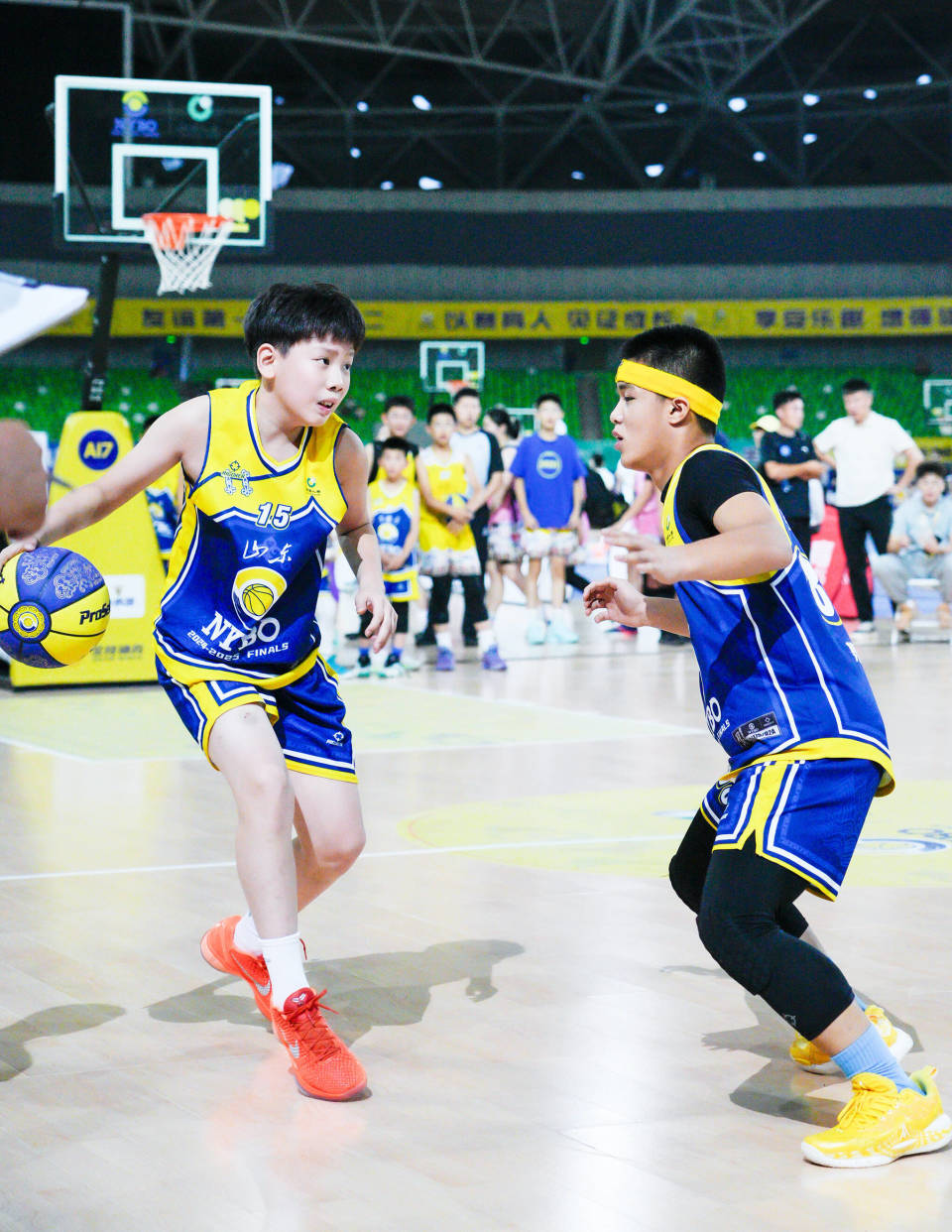 起来的队伍, om, 由聊城青少 起来的队伍, om, 由聊城青少