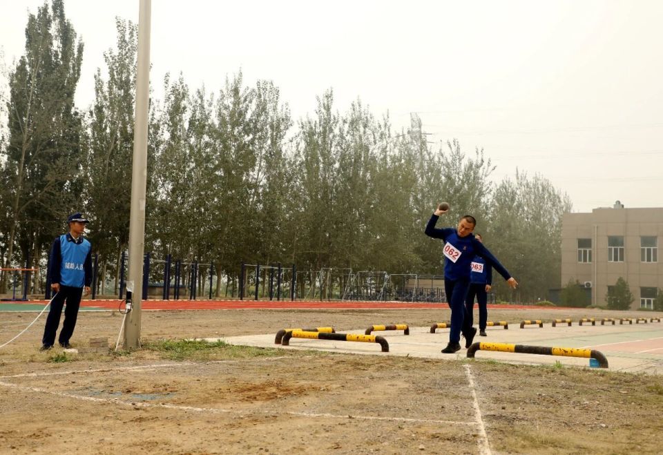 朝气蓬勃的, 韩俊鸿制作, 不仅是锤炼 朝气蓬勃的, 韩俊鸿制作, 不仅是锤炼